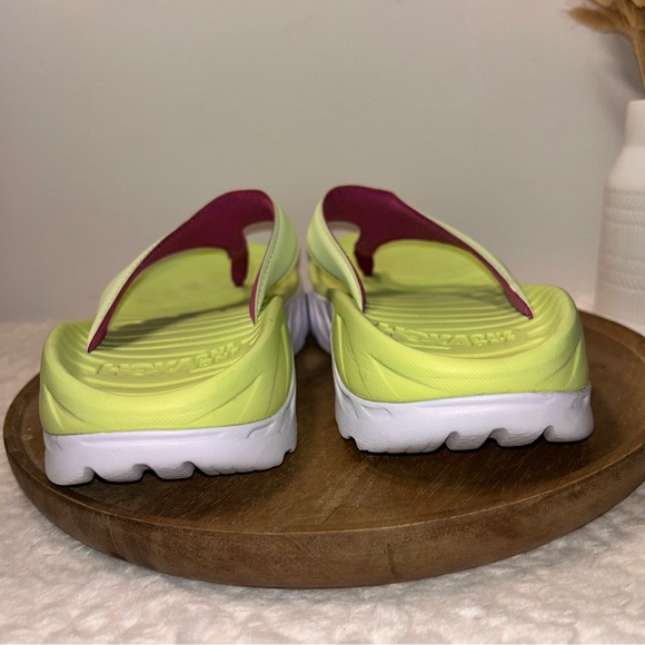 Hoka Ora Recovery Women’s Flip Flop.Size 8 Butterfly/Festival Fuchsia/lime Green - Picture 6 of 7